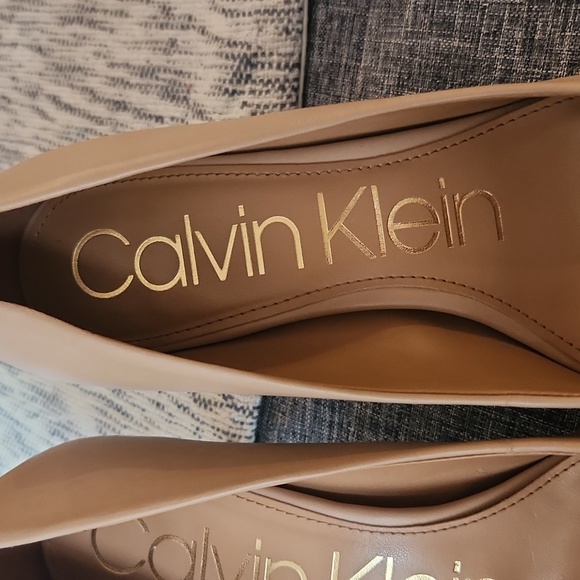Calvin Klein women's size 9 nude heels - Picture 5 of 5